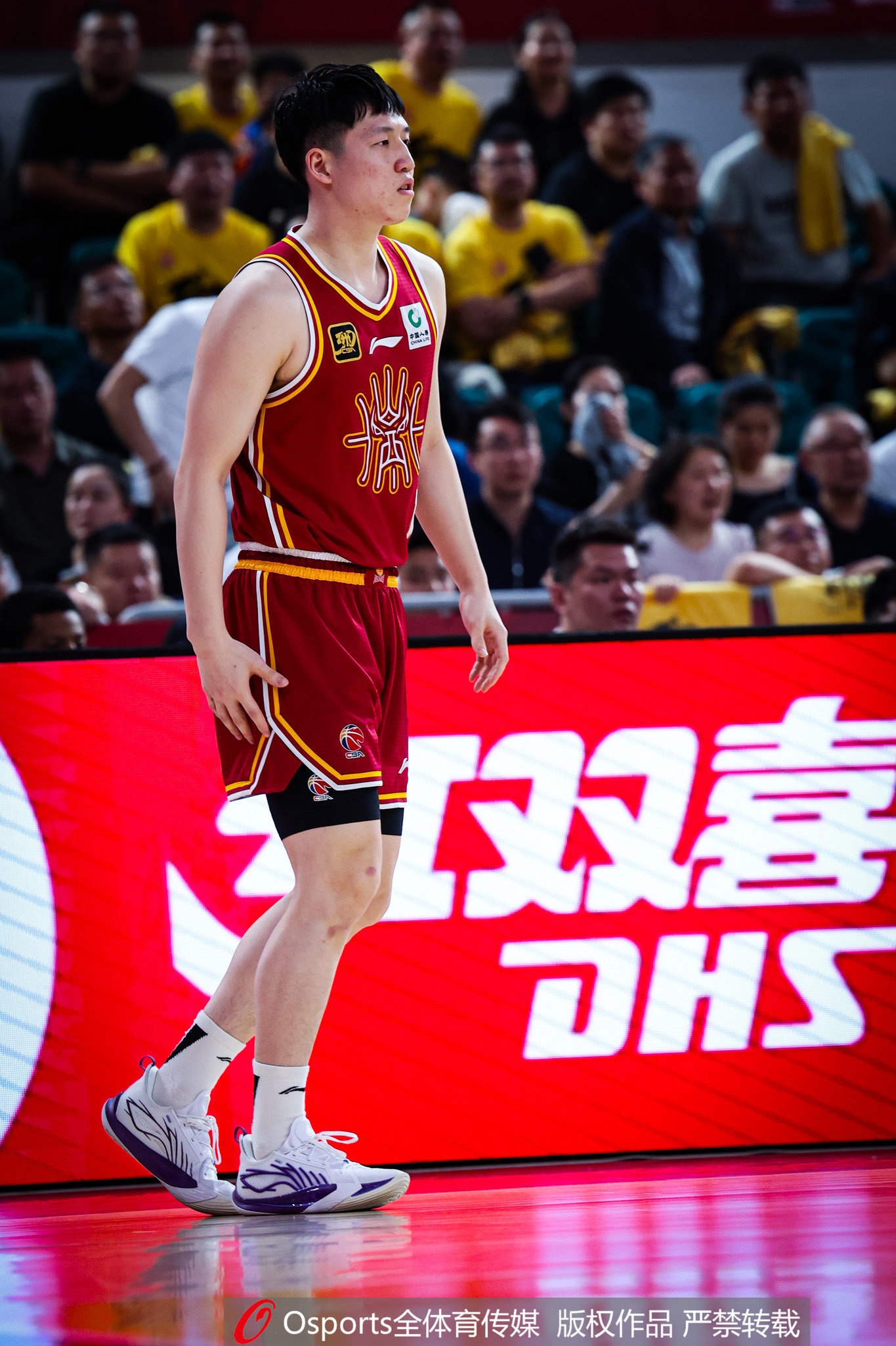 山西国内最出色的点！陈彭宇迪半场3记三分拿下11分1助1断