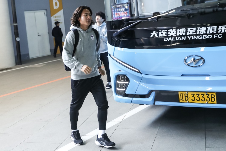 朱晓刚谈廖锦涛:太符合国家队单后腰的胃口像布斯克茨那种高级
