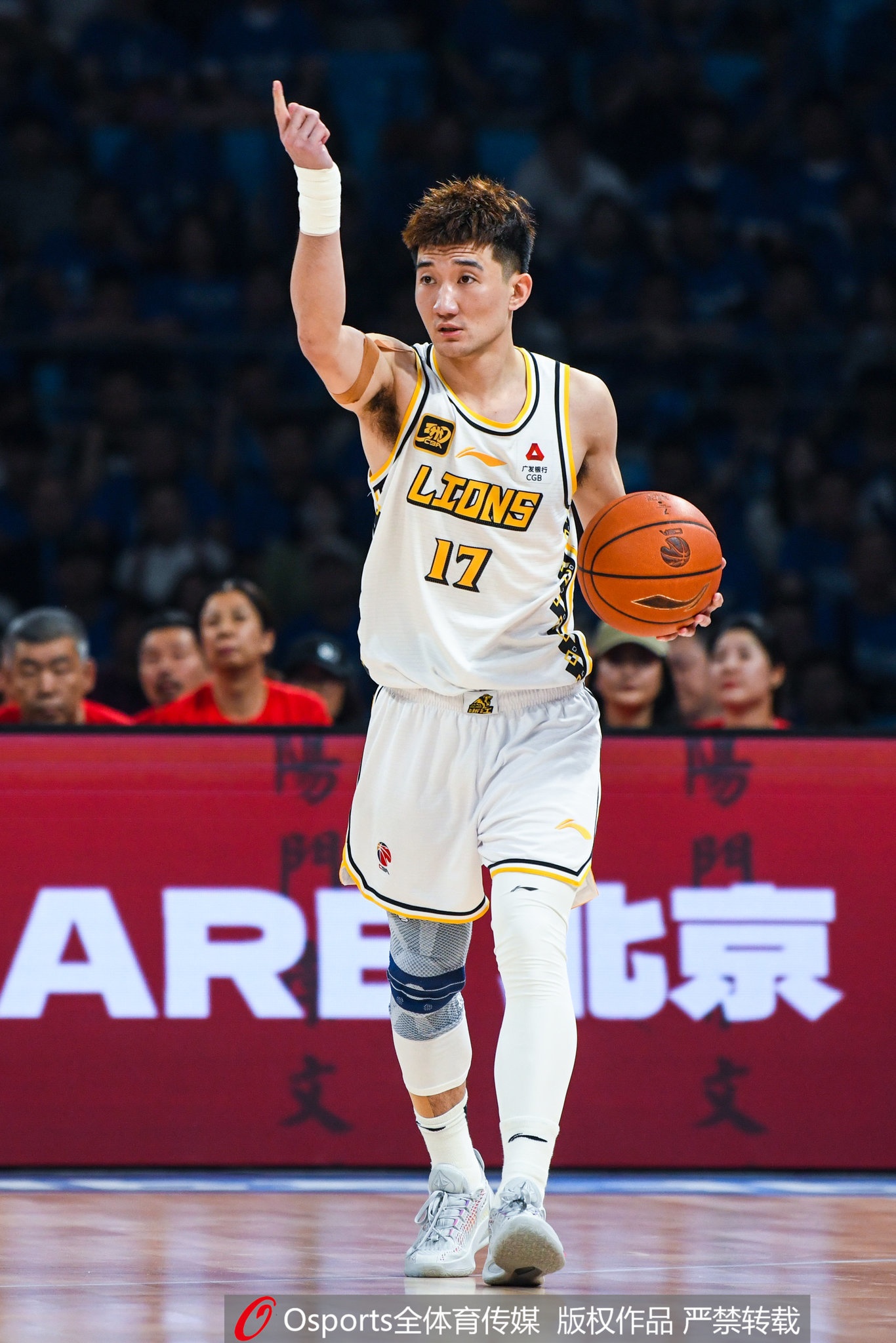 直播吧专访孙铭徽：季后赛打封闭出战G5最后两罚不中是心态问题