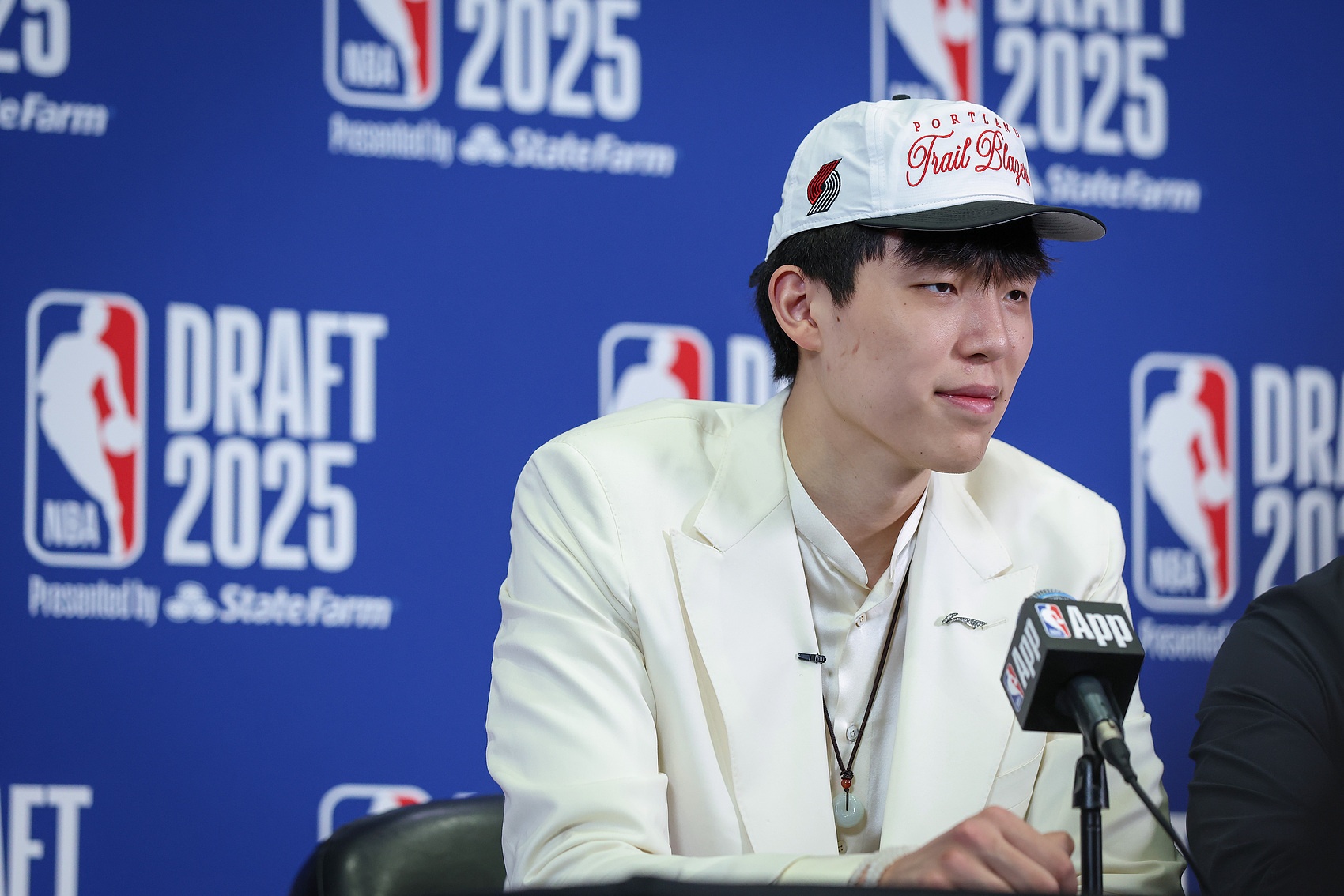 记者：挑选1名现役NBA球员作为模板杨瀚森：申京很喜欢看他打球