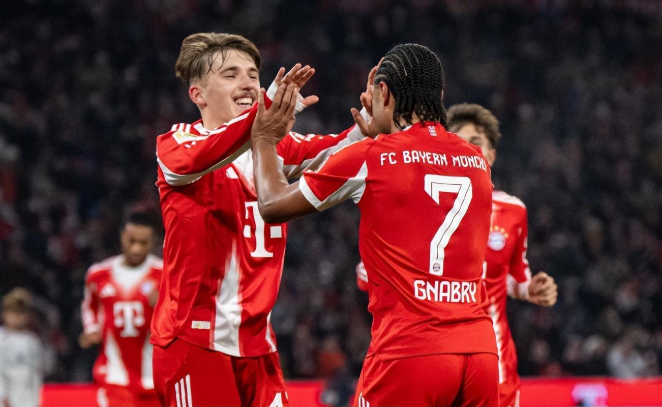 足坛悲喜夜！拜仁绝平爆冷，国米登顶意甲，热刺3球惨败，皇马21