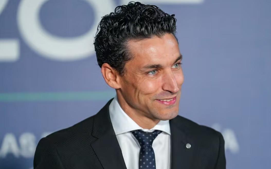 纳瓦斯：退役前一年因髋关节问题我甚