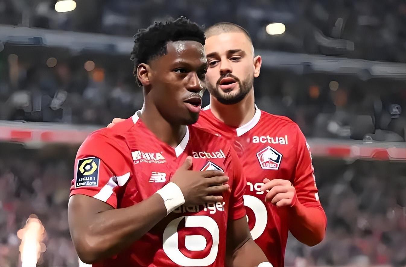 成都蓉城刚结束本赛季征程！韦世豪就发声做出重要决定，引发热议