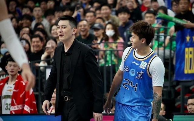 CBA最新消息！杨鸣或被重罚，北京首钢