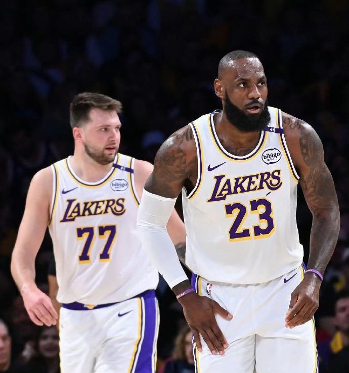 NBA官方实力榜：骑士雷霆东西第一火箭西部第三湖人第六两队暴跌