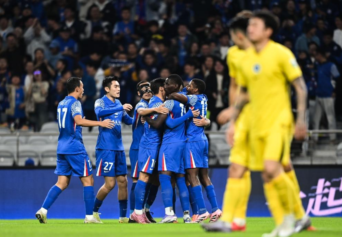 一场10让中超冠军存在悬念,前2相差2分,最后1轮决定冠军归属