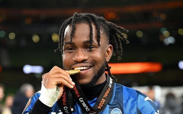 即将HWG！罗马诺：卢克曼将与马竞敲定正式合同