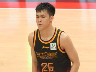 CBA第5轮最佳阵容：庞峥麟34+6创纪录