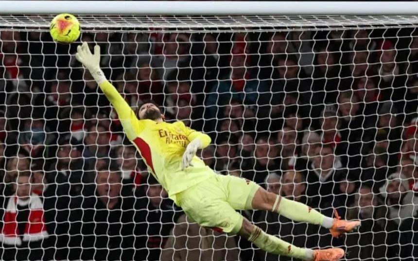 赖特：阿森纳把握不住机会，一焦虑就让比赛节奏变得像打篮球