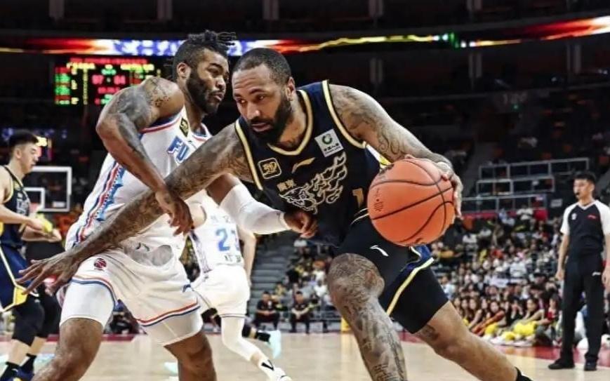 篮协又开出重磅罚单!CBA两队合计被罚120万:广东被追罚60万!