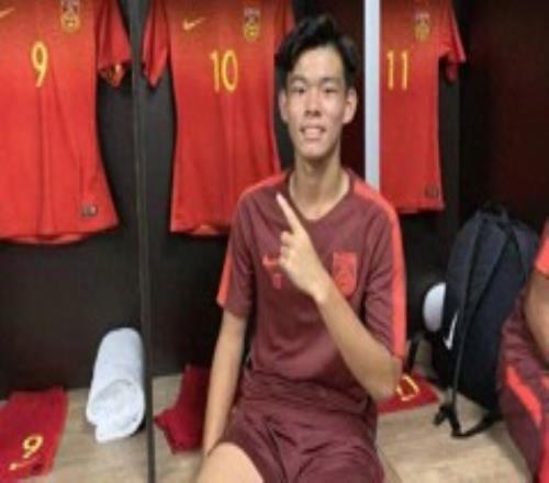 何小珂或已沦为中超看客 至今仍未代表西海岸出战