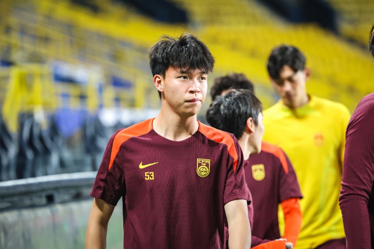北青体育：国足将全员奔赴印尼客场王钰栋接近主力位置