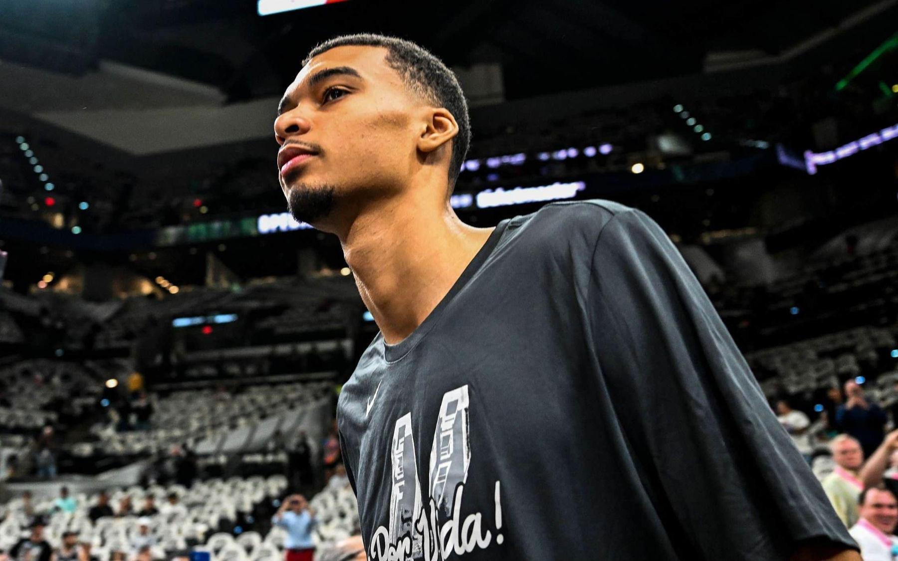 文班27分18篮板5盖帽，卡斯尔发挥稳