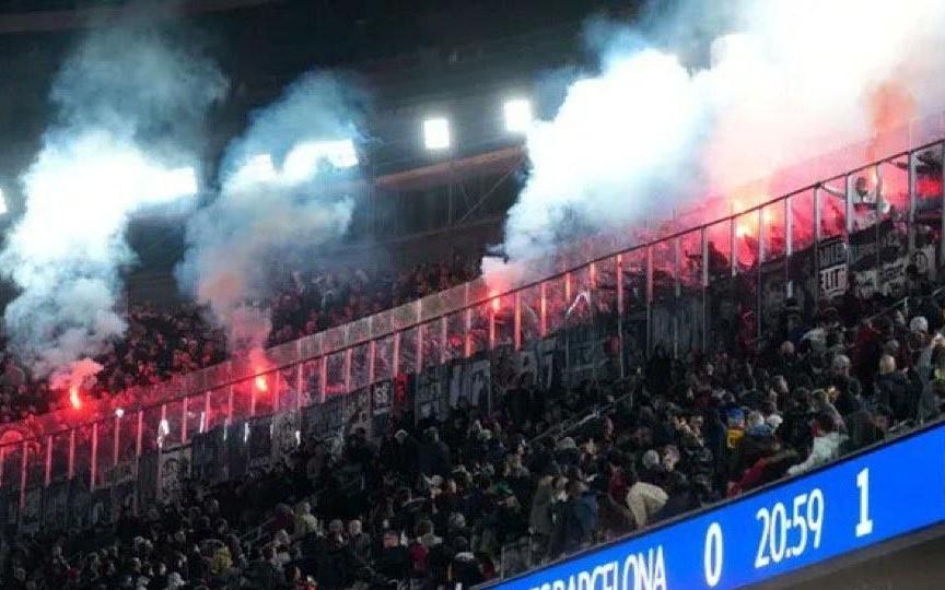 官方：法兰克福因球迷破坏行为被欧足