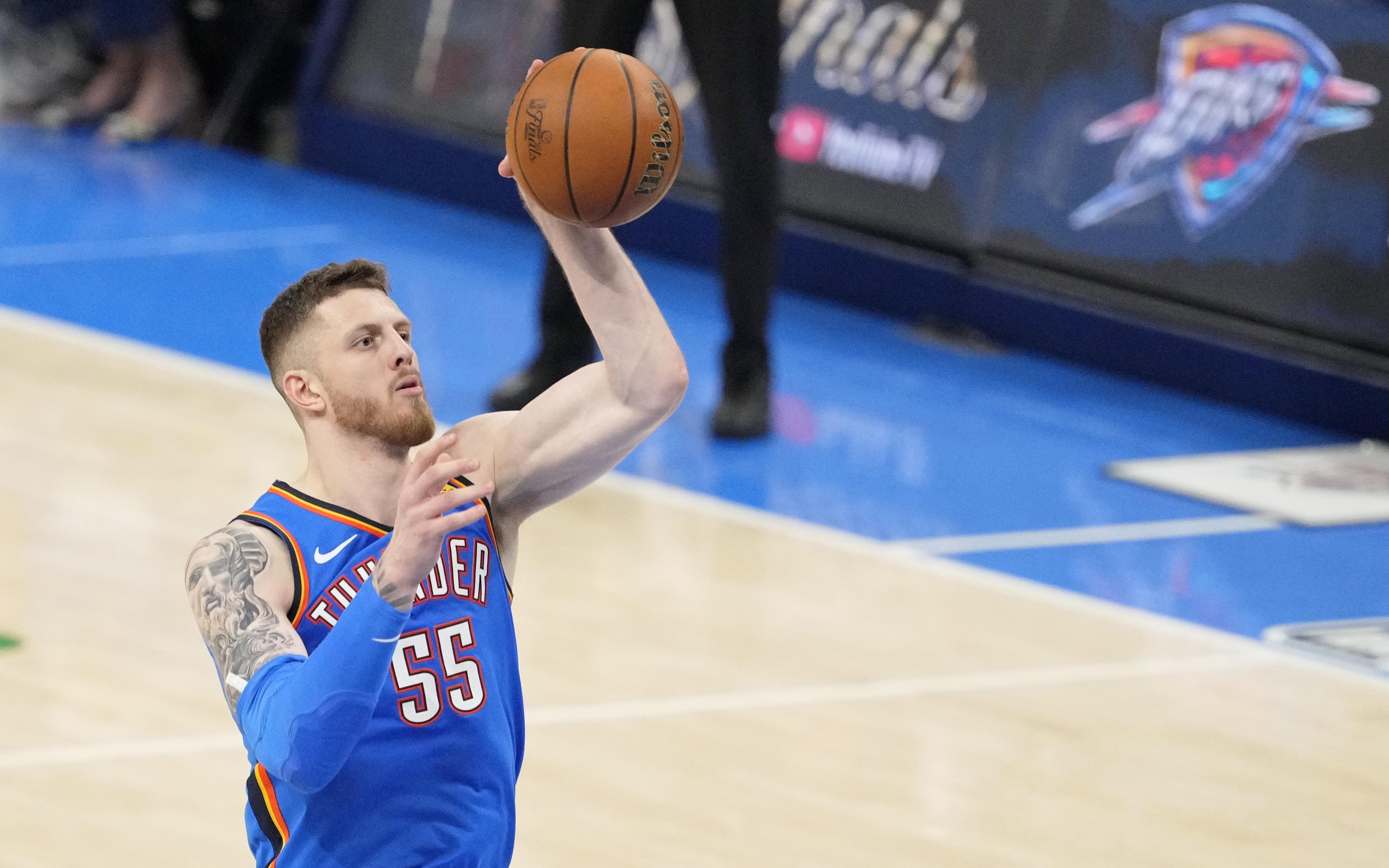 记者评选非约基奇的NBA传球优先型
