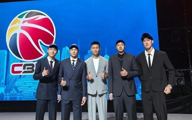 深陷欠薪风波！四川队副总：不愿看到CB