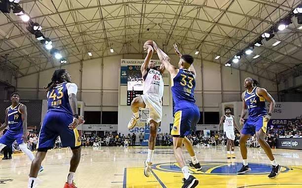 单场5次抢断，快船二队侧翼新秀给开拓者二队制造了巨大的压力