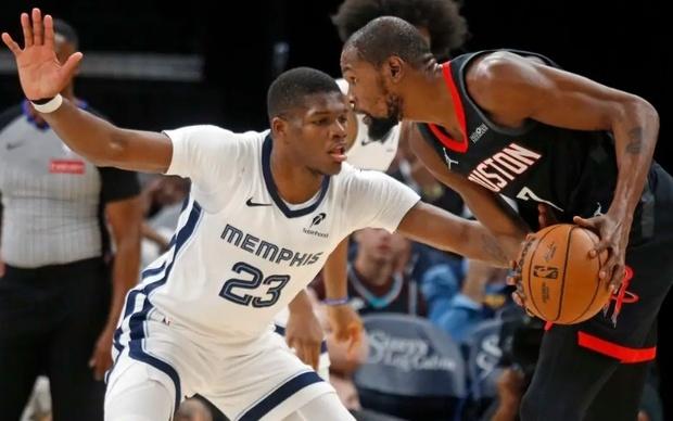 火箭大胜灰熊喜迎五连胜,多细节显示杜兰特坐稳三当家位置