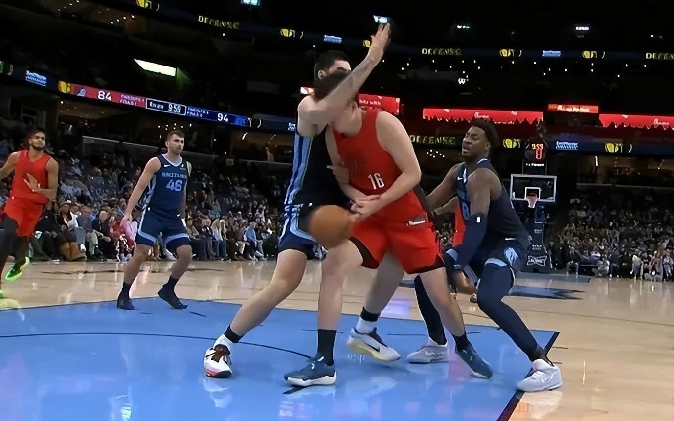 杨瀚森NBA生涯第一次首发！中国球迷5354天的等待啊