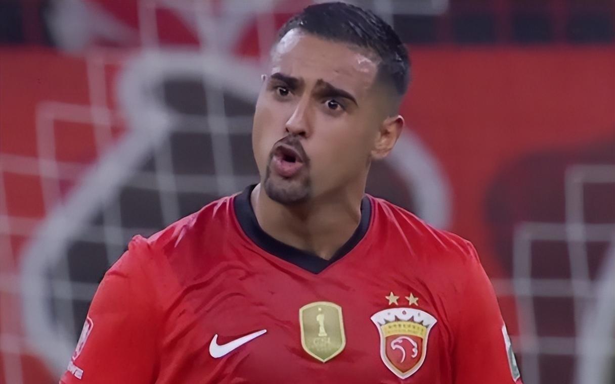 比赛还有一周开打，上海海港迎来一个