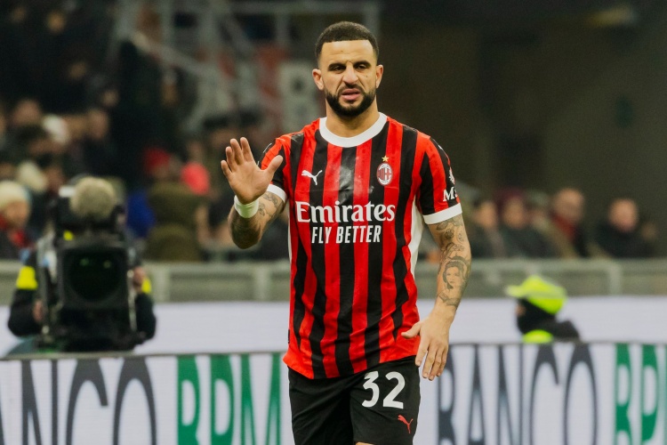 米兰会买断吗沃克谈未来：留在米兰是的，有可能