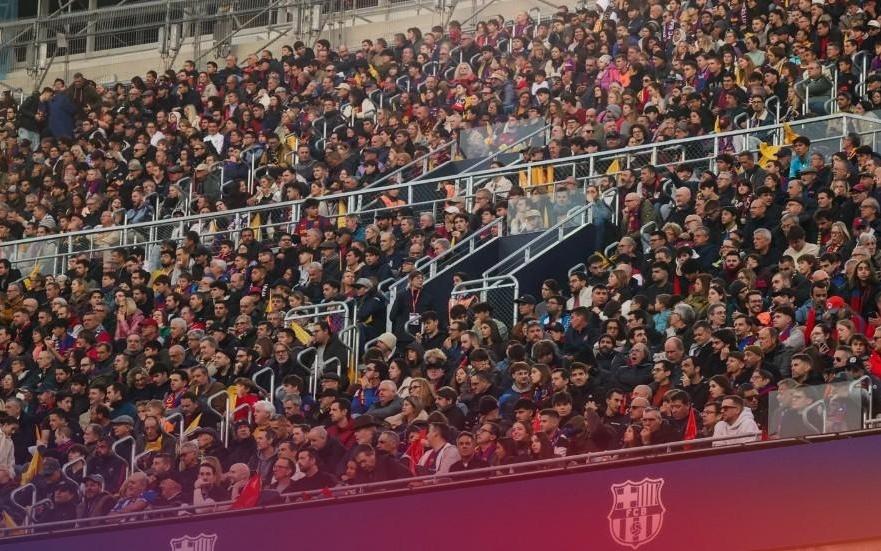 巴萨官方：欧冠对法鹰为高风险，将启动