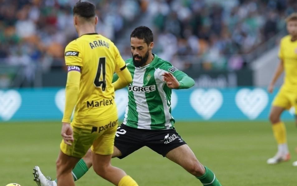 西甲一夜三重奏：老将圆梦、红牌争议