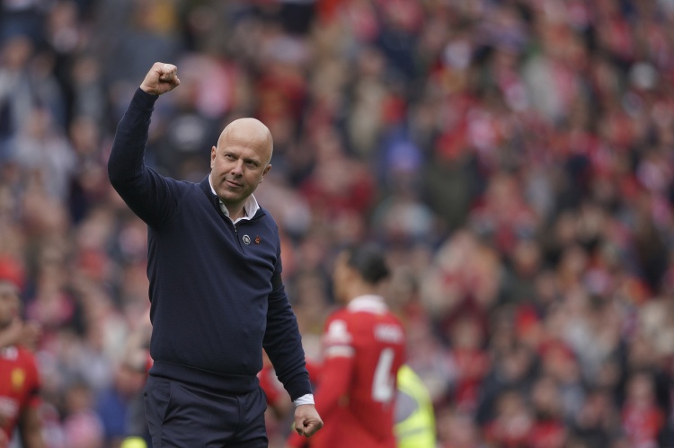 TA：利物浦的财政状况有实力支持引援斯洛特与切尔基有过会面