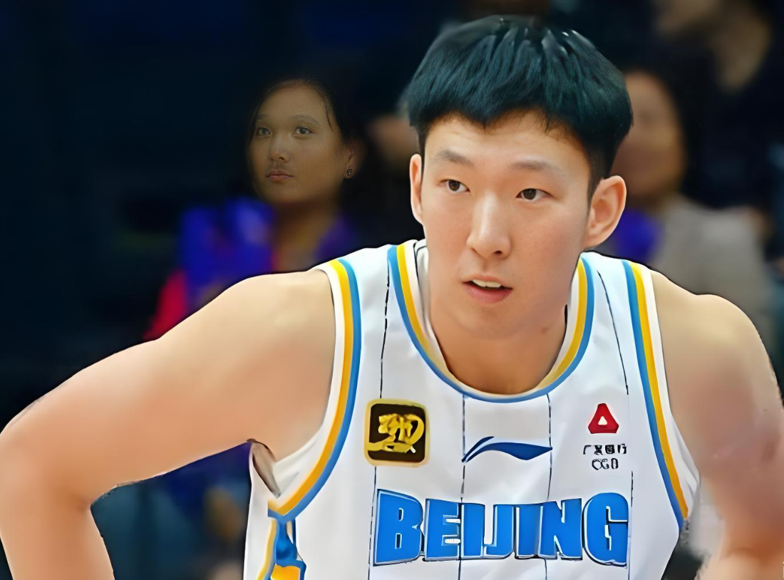 北京记者：周琦的腰反应大，将会缺席客