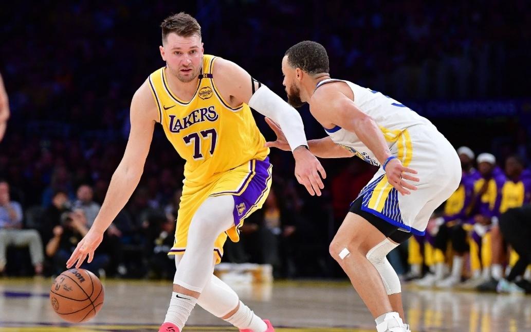 场均40分11板9助，NBA历史首人！要这么