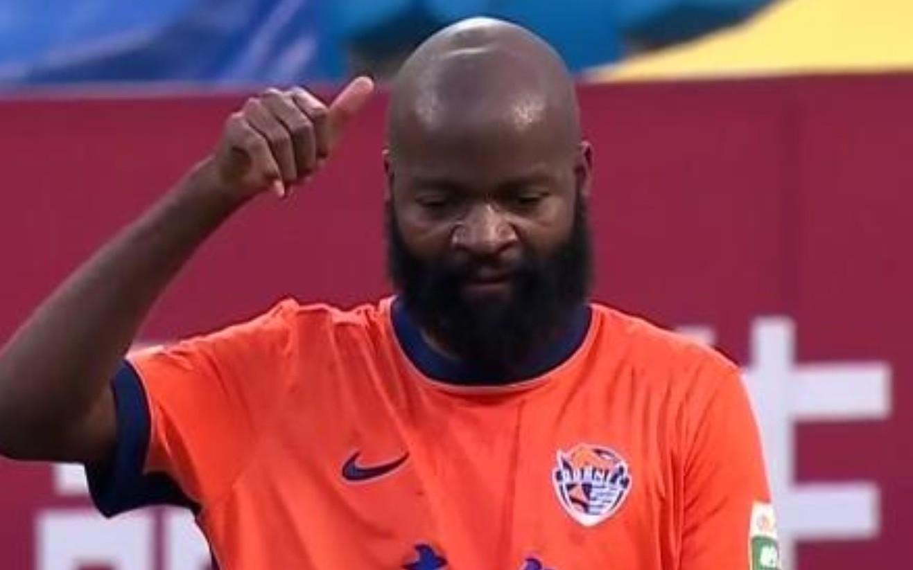 记者：兰克尔泽在海牛出征杭州前拂袖