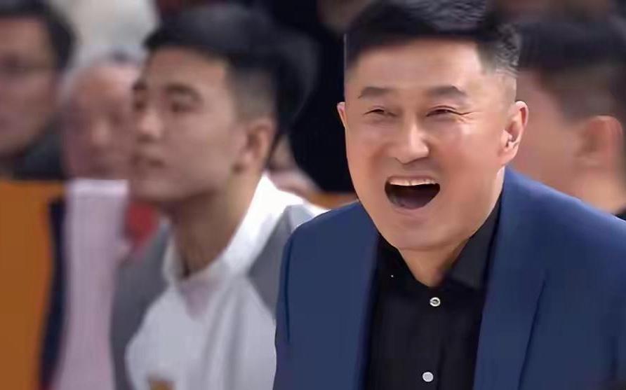 真相大白！辽宁男篮三连败原因曝光，杨