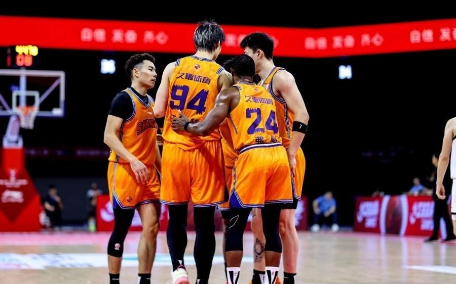 上海久事男篮全胜战绩晋级CBA俱乐部杯决赛