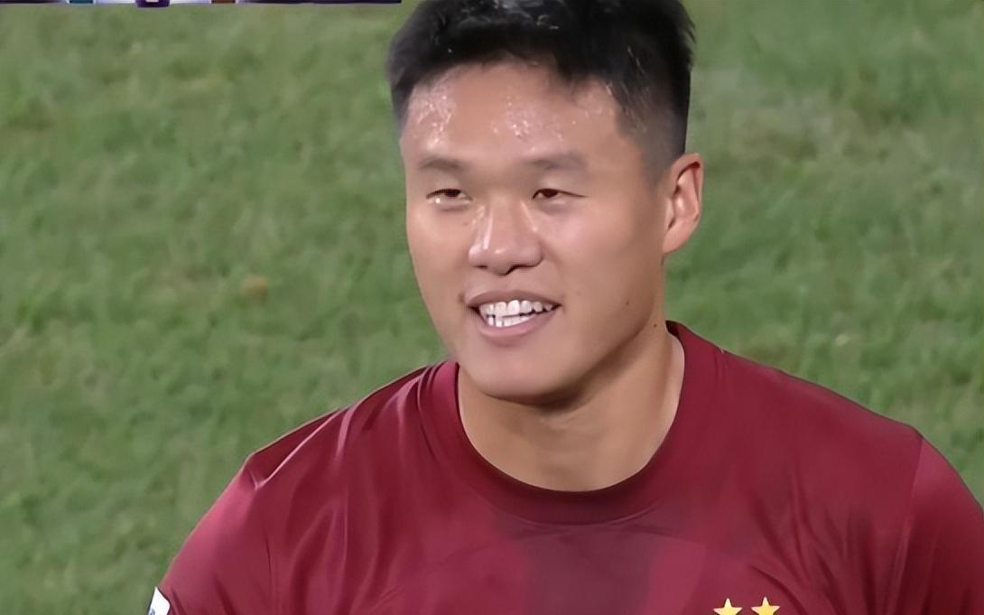 32岁国脚铁卫合同到期恐遭海港抛弃，不愁找新东家，中超多队疯抢