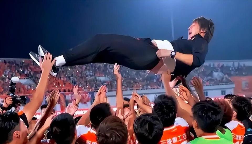 中超旧将：李铁执教能力很强！对足球非