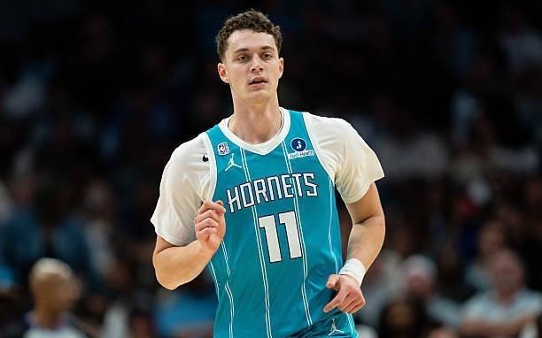 篮下进攻效率高到离谱！黄蜂这个次轮