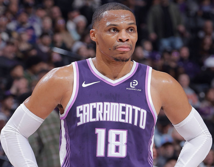 NBA今日里程碑!布朗追平伯德,威少超越威尔金斯,小卡生涯之夜