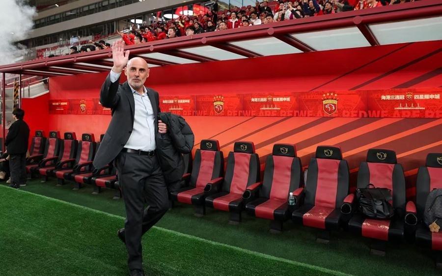 海港三连冠，四星耀申城，徐根宝寄语海