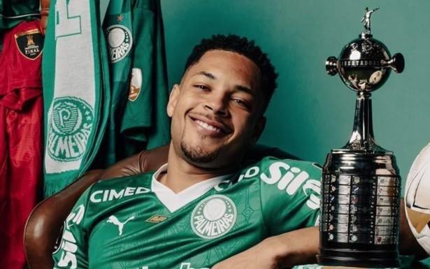 每体：罗克返回巴甲后表现出色，受到曼