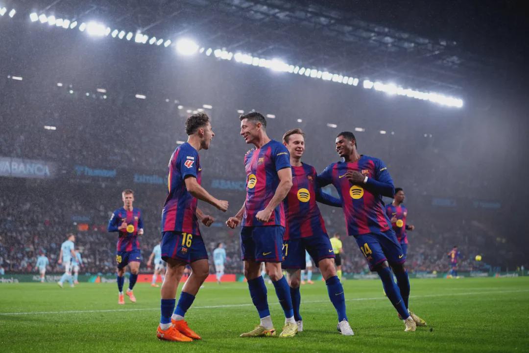 甩开梅西+C罗！巴萨巨星近10年第1，帽