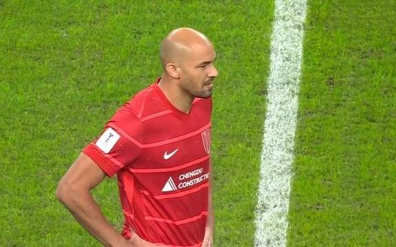 韦世豪争本土金靴，成都要第二没意义