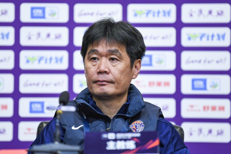 李霄鹏：辽宁的内容和比赛过程比我们好很多，三个横梁帮了我们