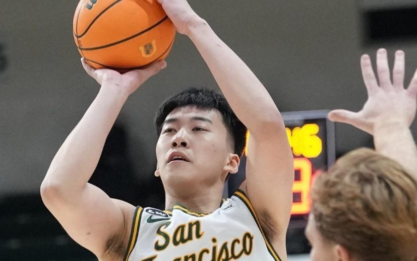 中国双星遇冷:王俊杰5中1两战仅12中2赵维伦连两场被弃用