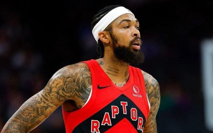 自加buff猛龙自英格拉姆摔水瓶遭罚