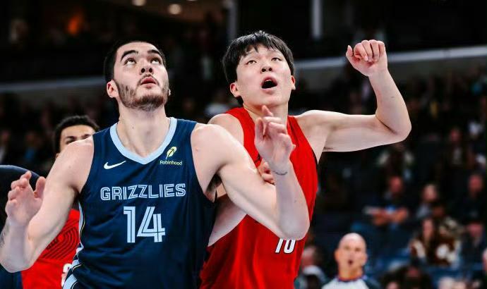 开拓者赌对了!杨瀚森成“新亚洲第一中锋”,男篮等了整整9年!