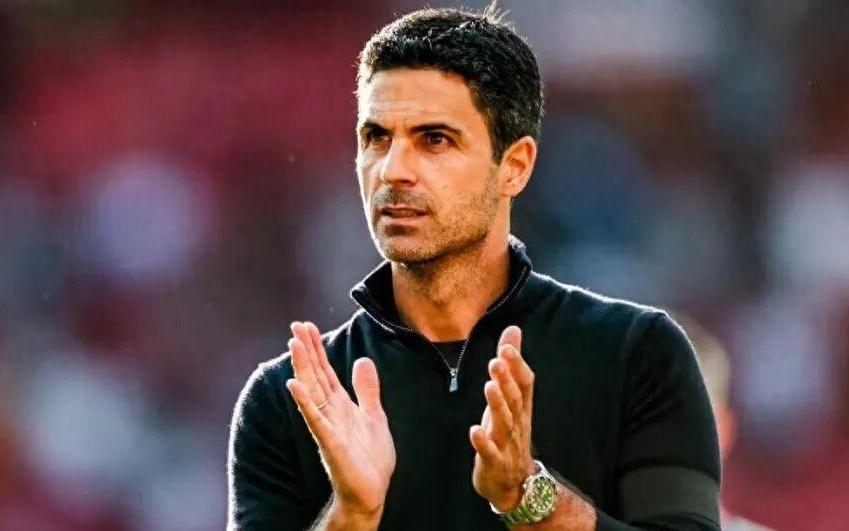 抉择这次买对了！阿尔特塔力排众议买下门将，如今已是英超顶级