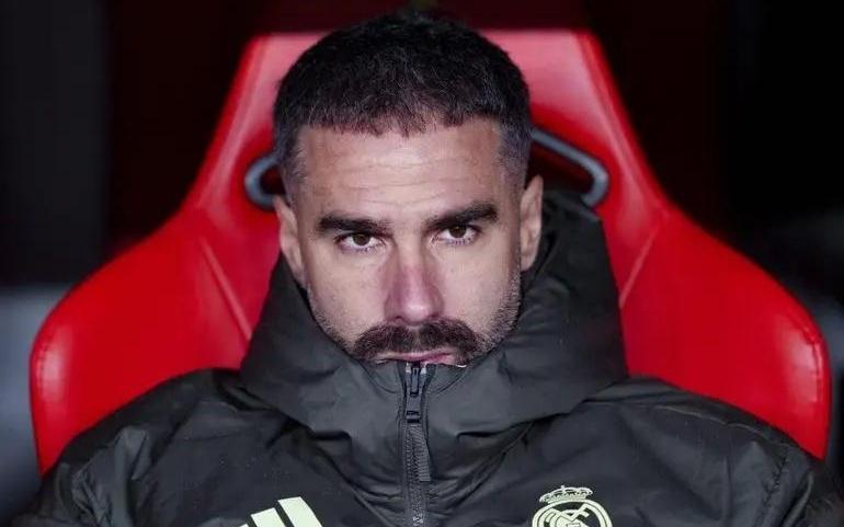 TA：卡瓦哈尔希望留在皇马，正在等待俱乐部方面的正式沟通