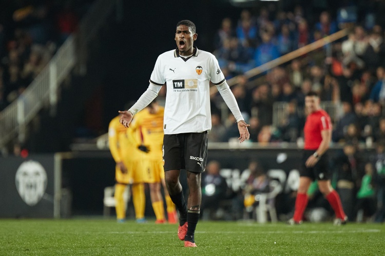 记者：莱比锡继续商谈引进莫斯克拉，准备投入超2000万欧转会费