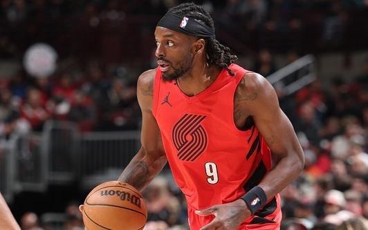 格兰特27+5布泽利斯20+7开拓者客场力克公牛