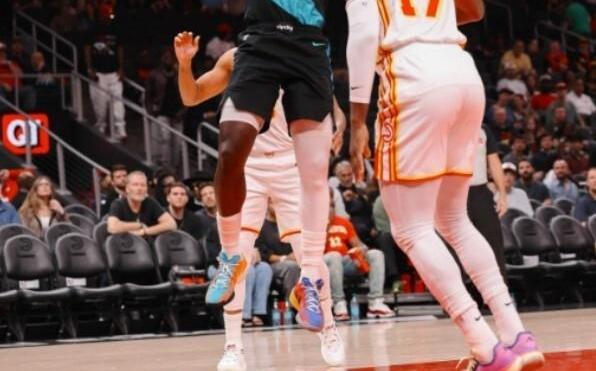 101135！杨瀚森1篮板1助攻，开拓者客场34分惨败老鹰